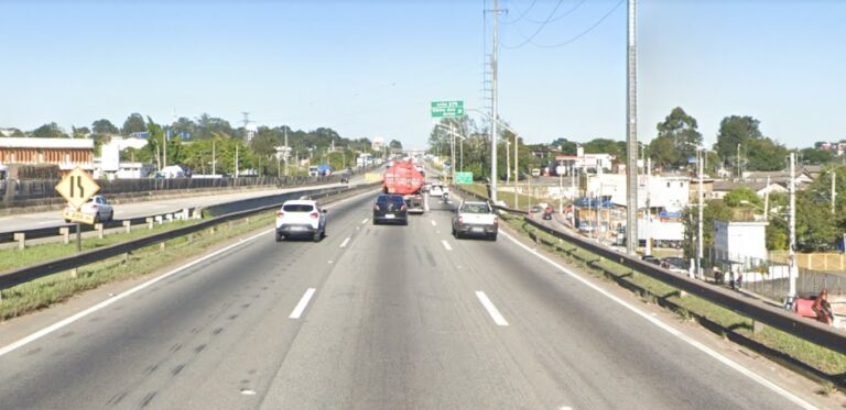 obras-no-pavimento-causam-bloqueios-na-rodovia-regis-bittencourt