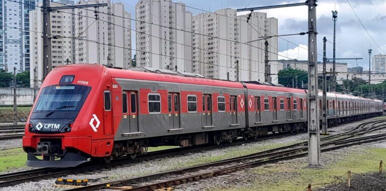 viamobilidade-devolve-o-primeiro-trem-da-serie-8500-para-a-cptm