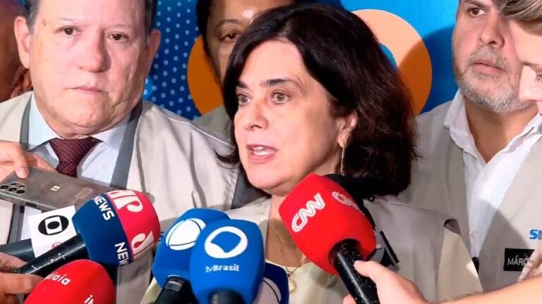 com-mais-de-260-mil-casos,-ministra-da-saude-afirma-que-dengue-nao-e-epidemia-nacional