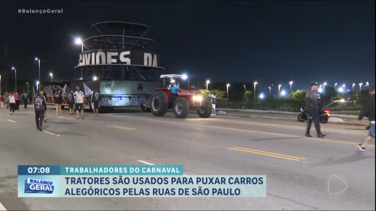 tratoristas-precisam-de-pericia-para-conduzir-carros-alegoricos-do-carnaval