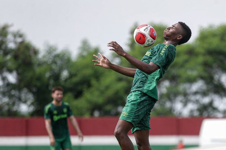 reforco-do-fluminense-nao-estara-disponivel-para-estrear-nesta-quinta