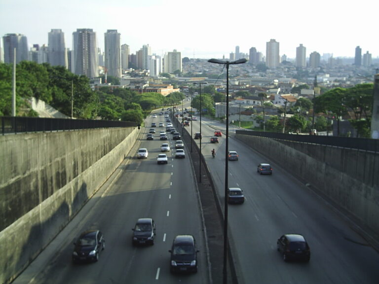 rodizio-municipal-de-veiculos-volta-a-vigorar-nesta-quinta,-dia-15