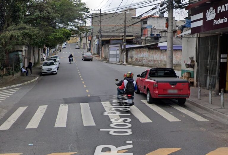 jovem-fica-ferida-apos-ser-atropelada-por-automovel-na-rua-dos-patriotas