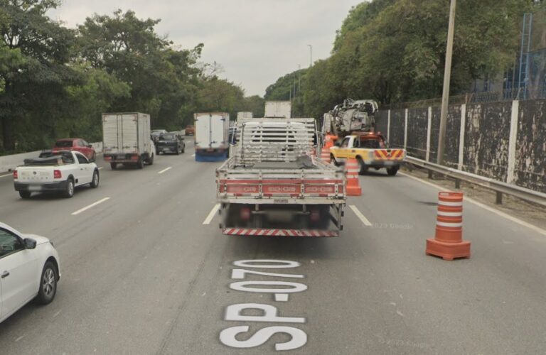 motociclista-fica-ferida-apos-queda-na-marginal-tiete