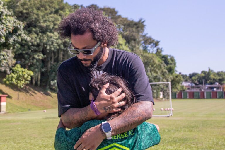 marcelo-vai-ate-xerem-visitar-e-assistir-treino-de-seu-filho-mais-novo