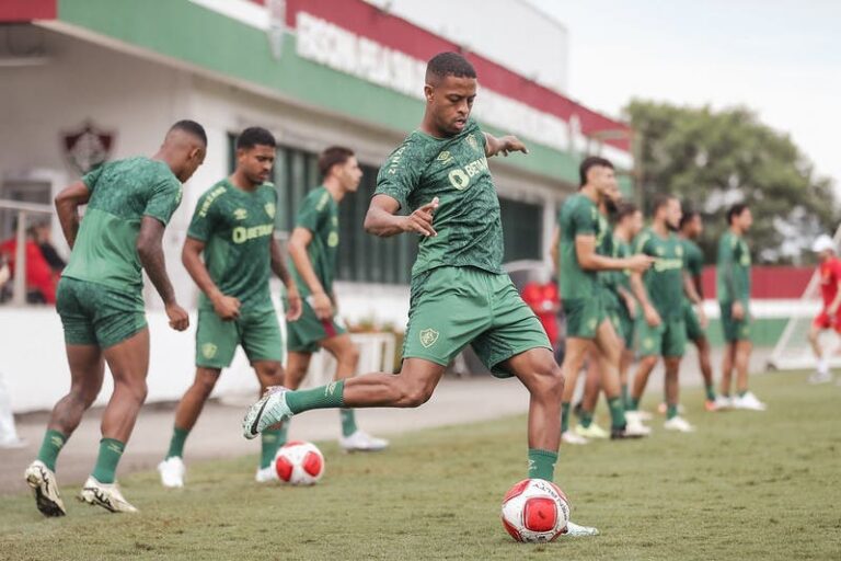 confira-imagens-do-treino-do-fluminense-realizado-nesta-sexta