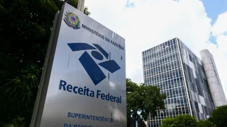 receita-recebe-164-mil-declaracoes-por-hora-no-primeiro-dia