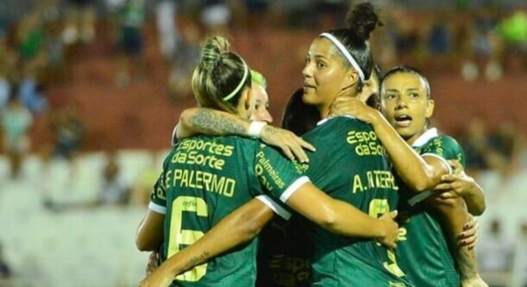 palmeiras-vence-o-flamengo-em-jogaco-no-brasileirao-feminino