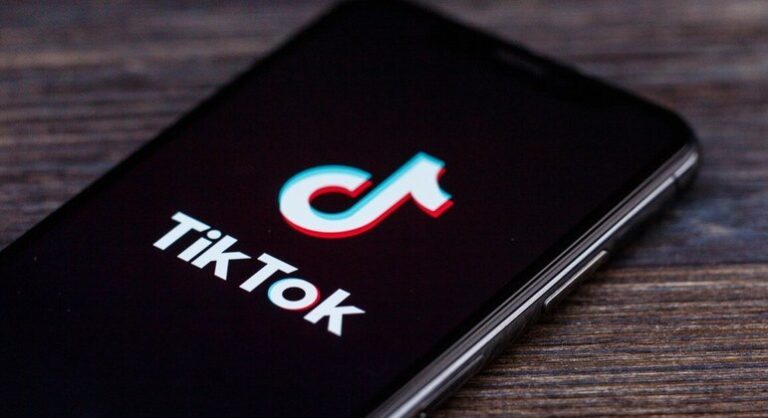 tiktok-inova-mais-uma-vez:-empresa-pode-lancar-aplicativo-de-fotos-para-competir-com-instagram