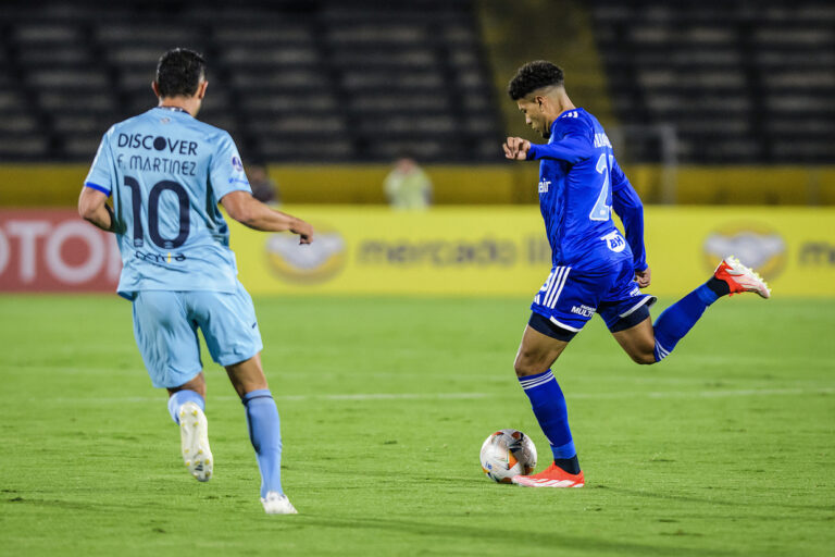 reserva,-cruzeiro-nao-empolga,-mas-conquista-um-ponto-fora-contra-a-universidad-catolica